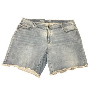 Light Wash ANA Denim Shorts